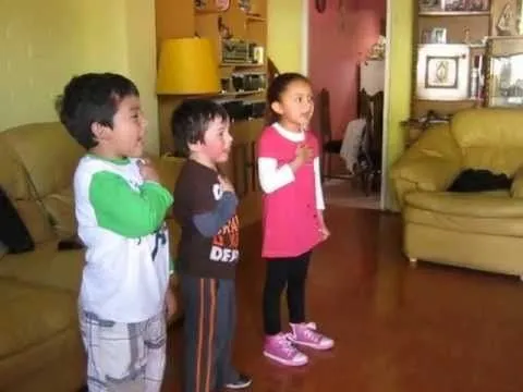 niños cantando himno nacional - YouTube
