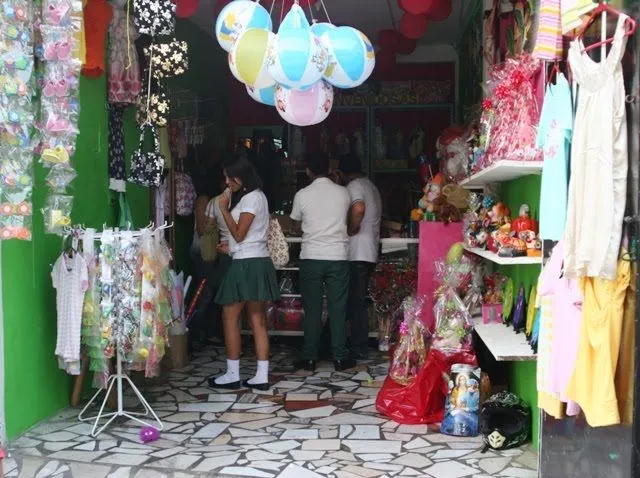 JOVEN EMPRENDEDORA. Fotorreportaje. | MÁS ALLÁ DE LOS 400 CERROS