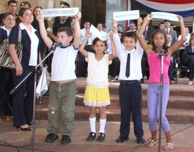 Niños y niñas de Paraguari se interiorizaron sobre sus derechos y ...