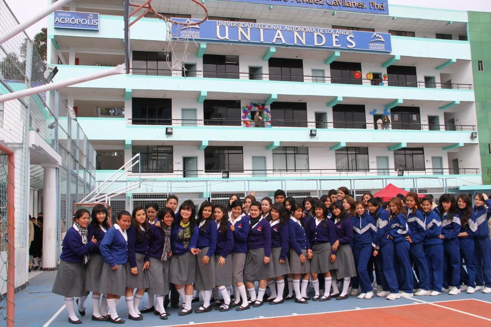 Noticiero Uniandes: COLEGIOS QUE VISITARON UNIANDES EN LA CASA ABIERTA