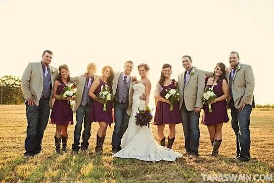 Novios en vaqueros | Colores de Boda