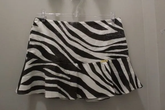 Novo babado – Peplum na barra da saia | My Little Things