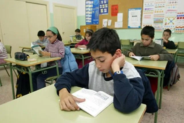 Casi nueve de cada diez alumnos han reutilizado este curso libros ...