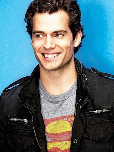 Ô, lá em casa… Henry Cavill | 2Beauty