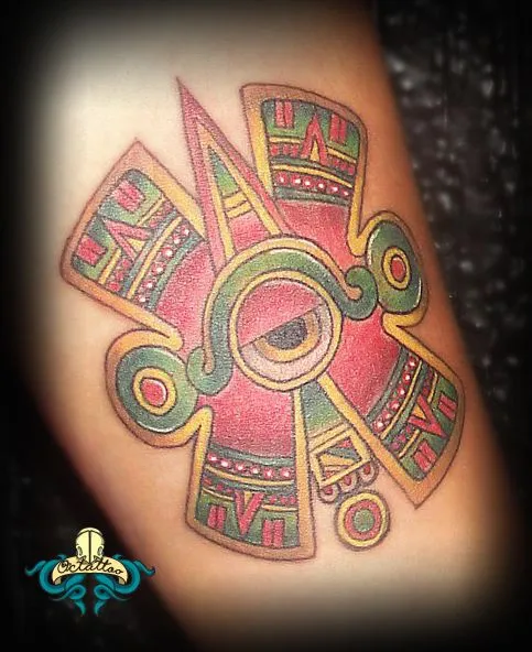 octattoo studio: Vik Koffin- tatuaje prehispanico