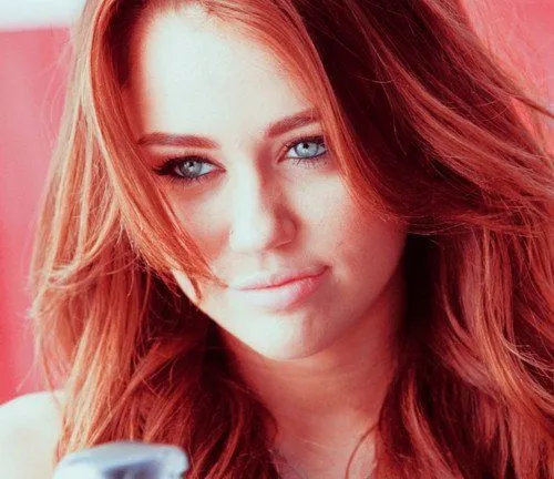 PERFECTA: Miley los ojos mas bellos del MUNDO! Felicitaciones