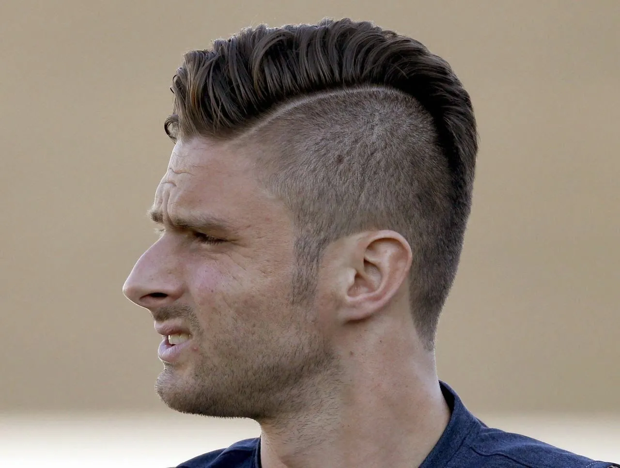 Oliver Giroud estilo y corte de pelo ~ Tendencia GQ -estilo y moda ...