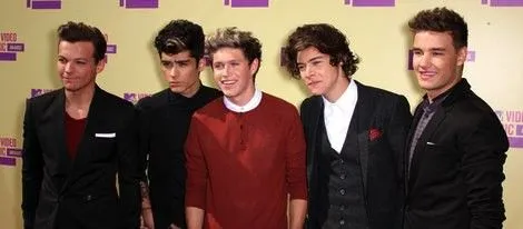 27704_one-direction-alfombra- ...