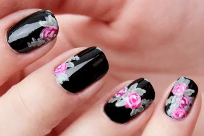 ONLY GIRLS: DECORACIÓN DE UÑAS