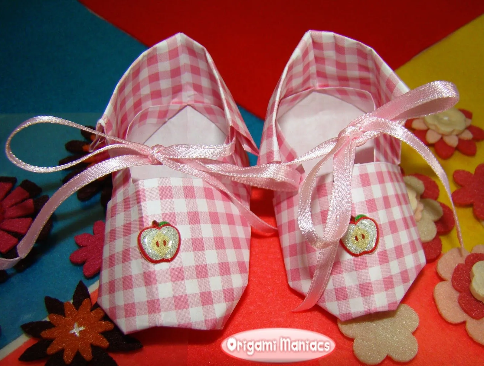 Origami Maniacs: Origami Baby Shoes