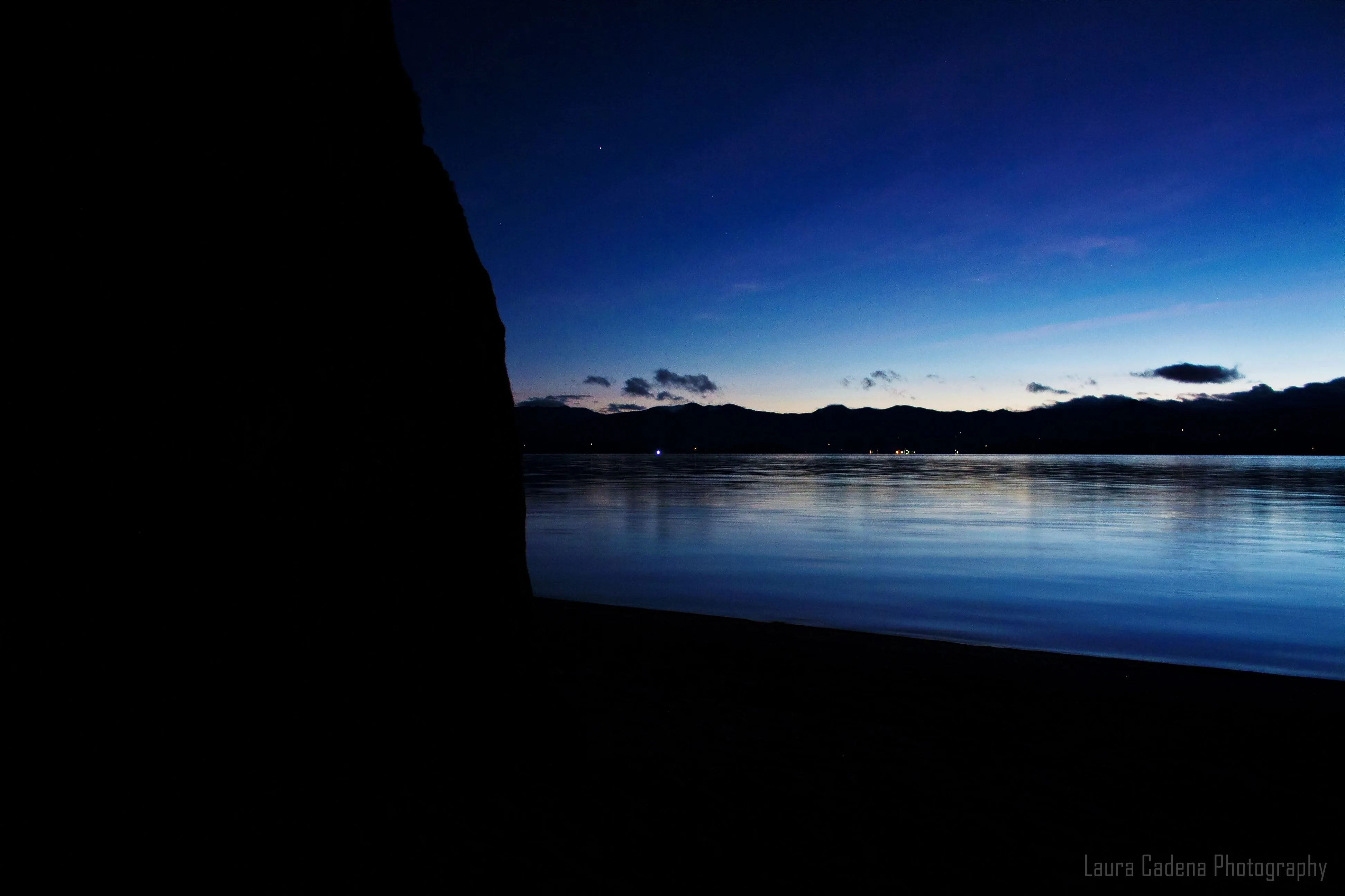 Las horas mas oscuras de la noche son las mas cercanas al amanecer ...