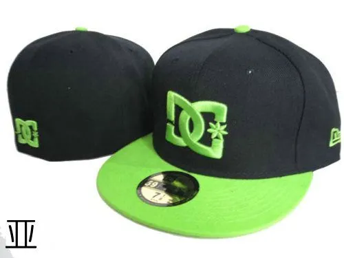 Outlet, tienda de las mejores marcas: Gorras DC todas a 15