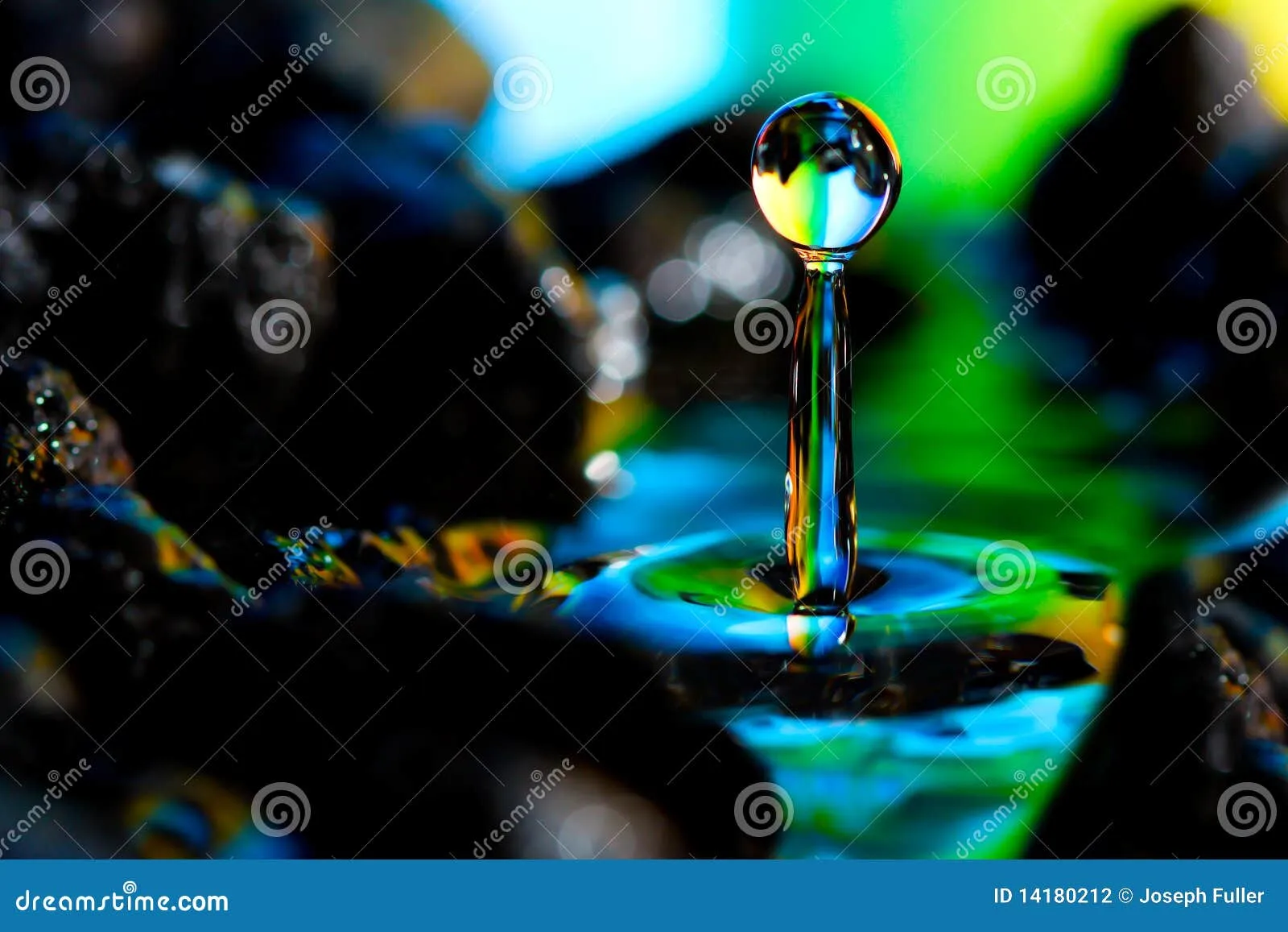 Paisajes Coloridos Y Creativos De La Gota Del Agua Fotografía de ...