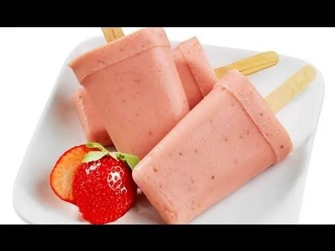 Paletas Heladas de Fresas con crema / deliciosas paletas de fresa ...
