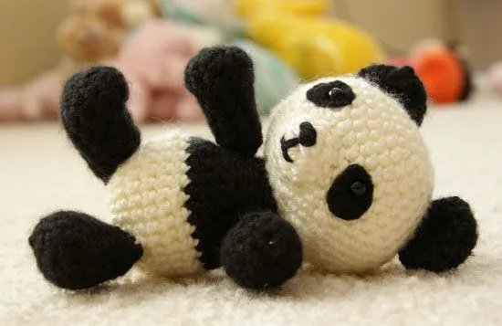 Panda Bear Amigurumi Crochet Pattern – Free! | Angie's Art Studio