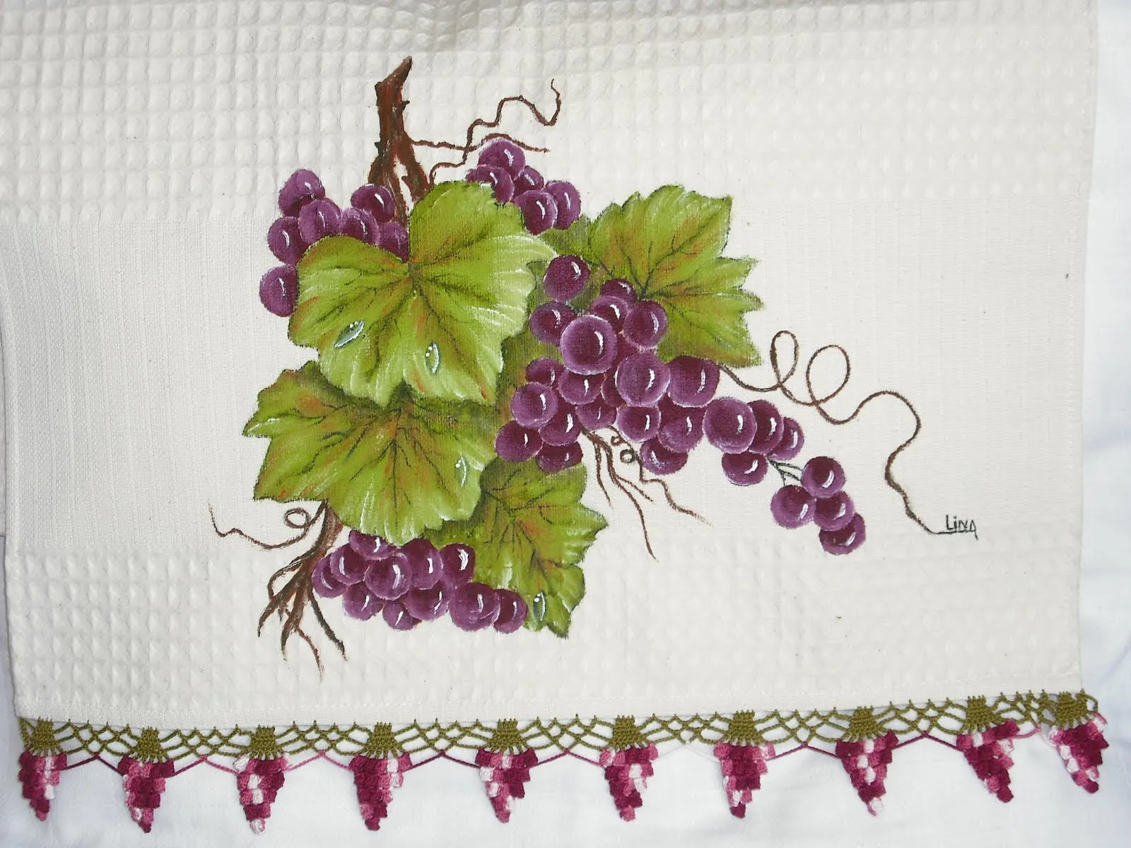 PANOS COM ARTE: Uvas na cozinha