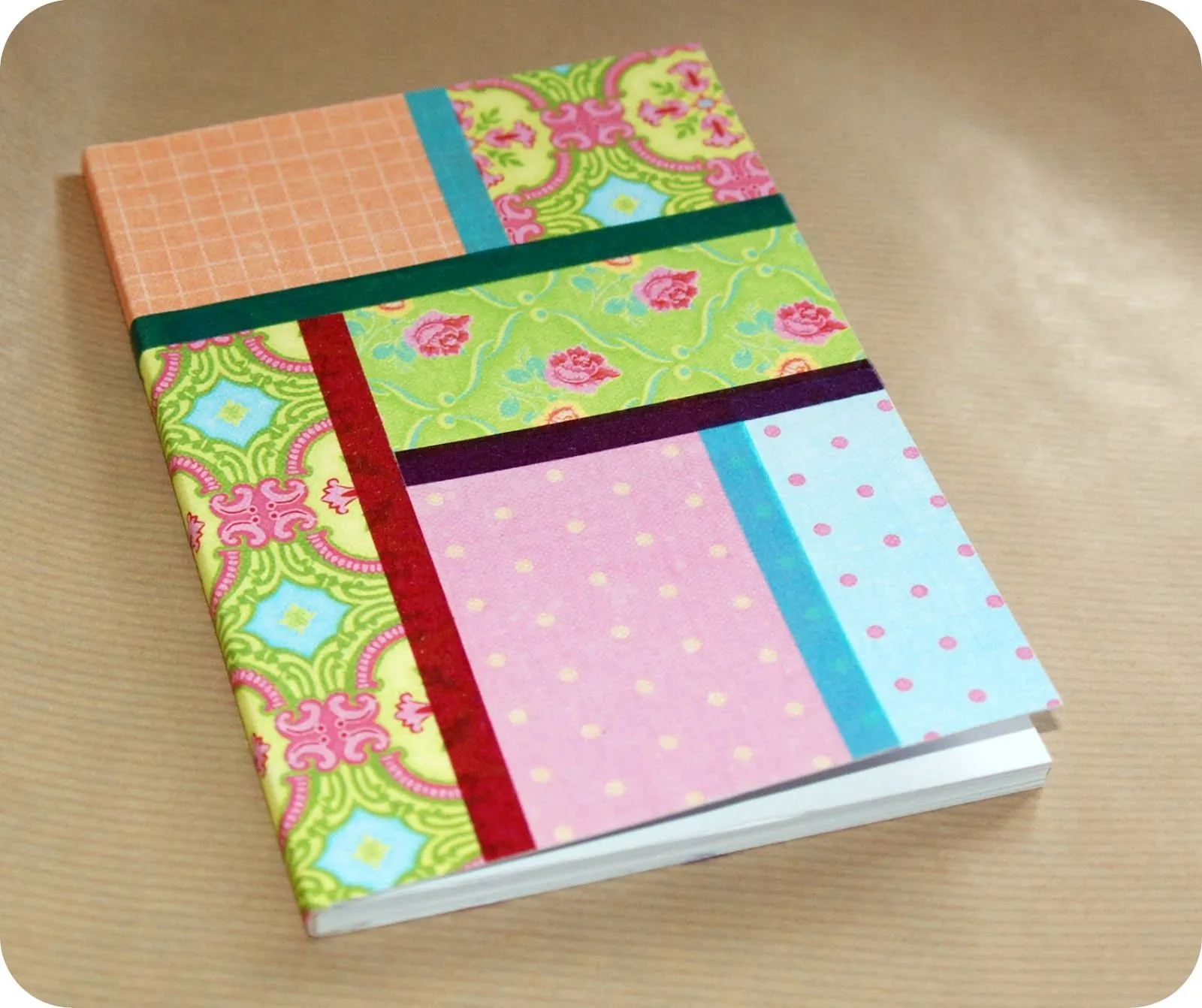 Mis papelitos de colores: Libretas de patchwork