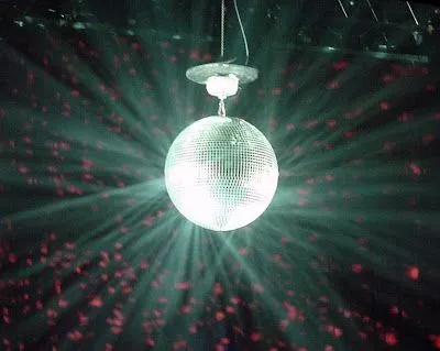 Es lo que parece: Bola de discoteca