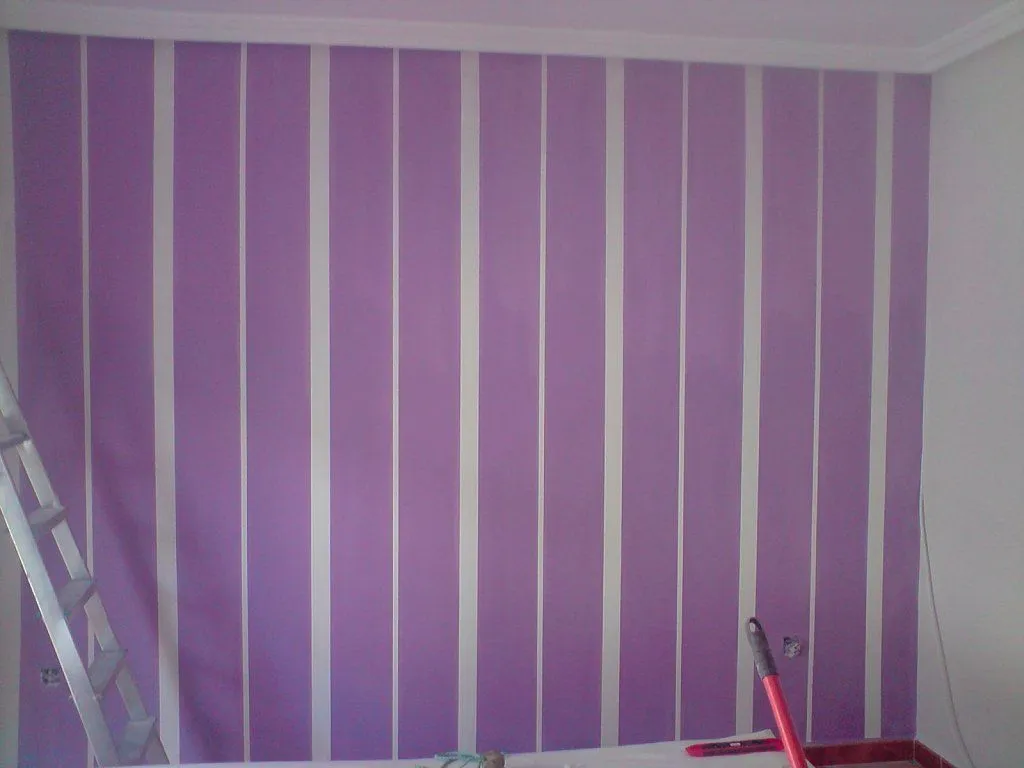 pared a rayas y cuadros (2) | Decorar tu casa es facilisimo.