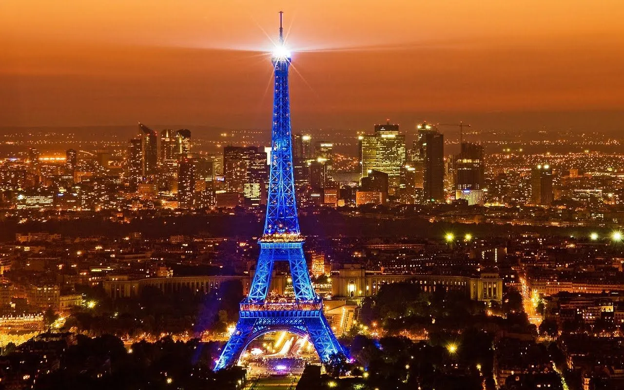 Paris - Torre Eiffel de Noche - Fondos de Pantalla