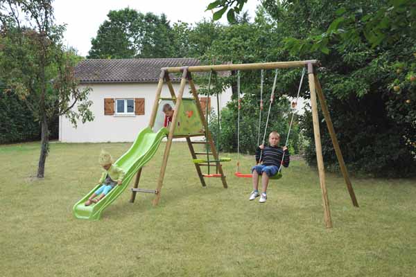 PARQUES INFANTILES USO PRIVADO CON COLUMPIOS, TOBOGANES, ARENEROS ...