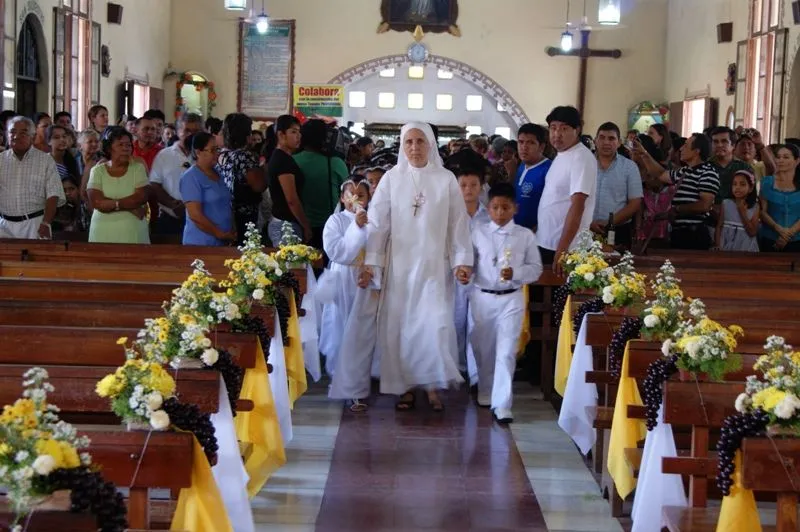 PARROQUIA NUESTRA SEÑORA DE LAS MERCEDES: Primera Comunión (las ...