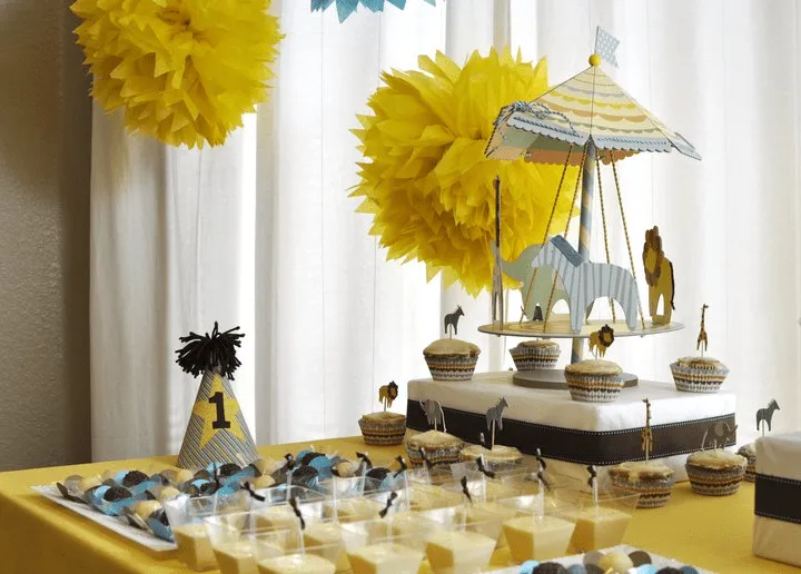 Party Frosting: Baby safari - baby shower ideas/