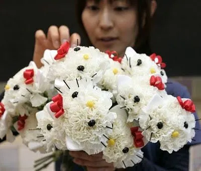 PASO A PASO CON JEANNINE: RAMO DE FLORES HELLO KITTY