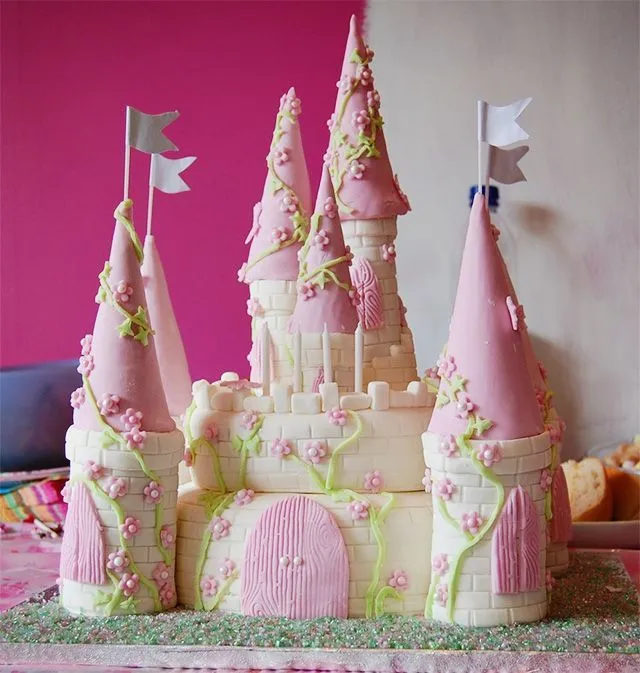 Paso a paso pastel con forma de castillo | Castle cake, castells ...