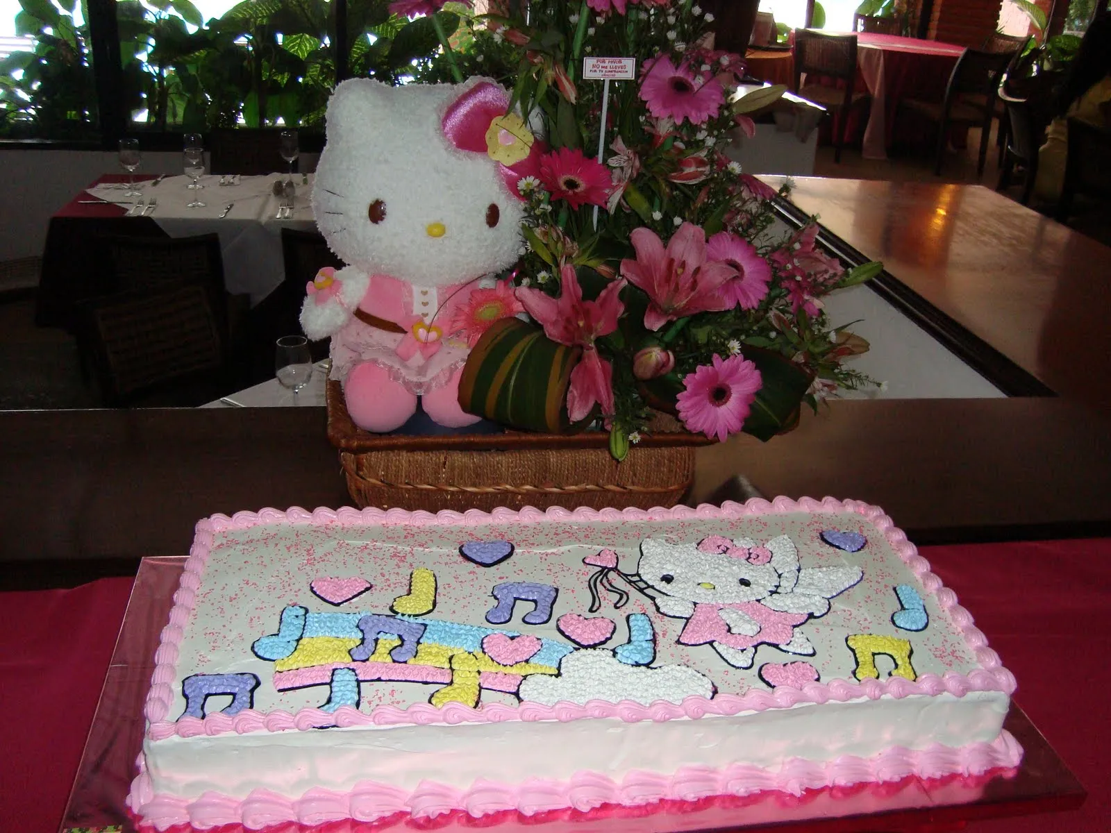 Pastel Boutique por Lina Sanchez: BABY SHOWER CON HELLO KITTY