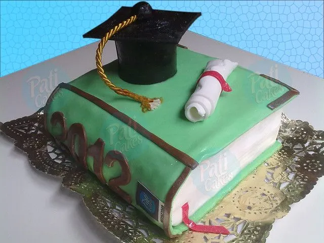 Pastel libro graduacion | Flickr - Photo Sharing!