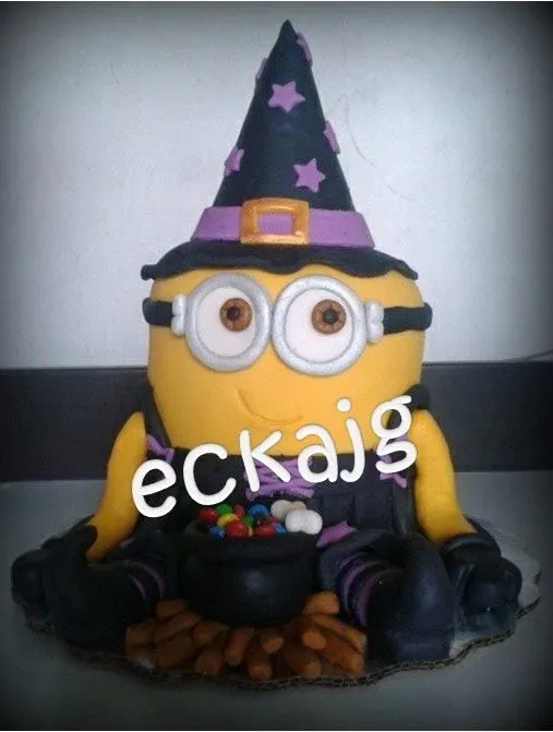 pastel minion brujita de fondant | halloween | Pinterest | Fondant ...