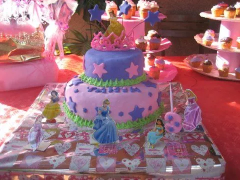 Pastel de princesas Disney - Imagui