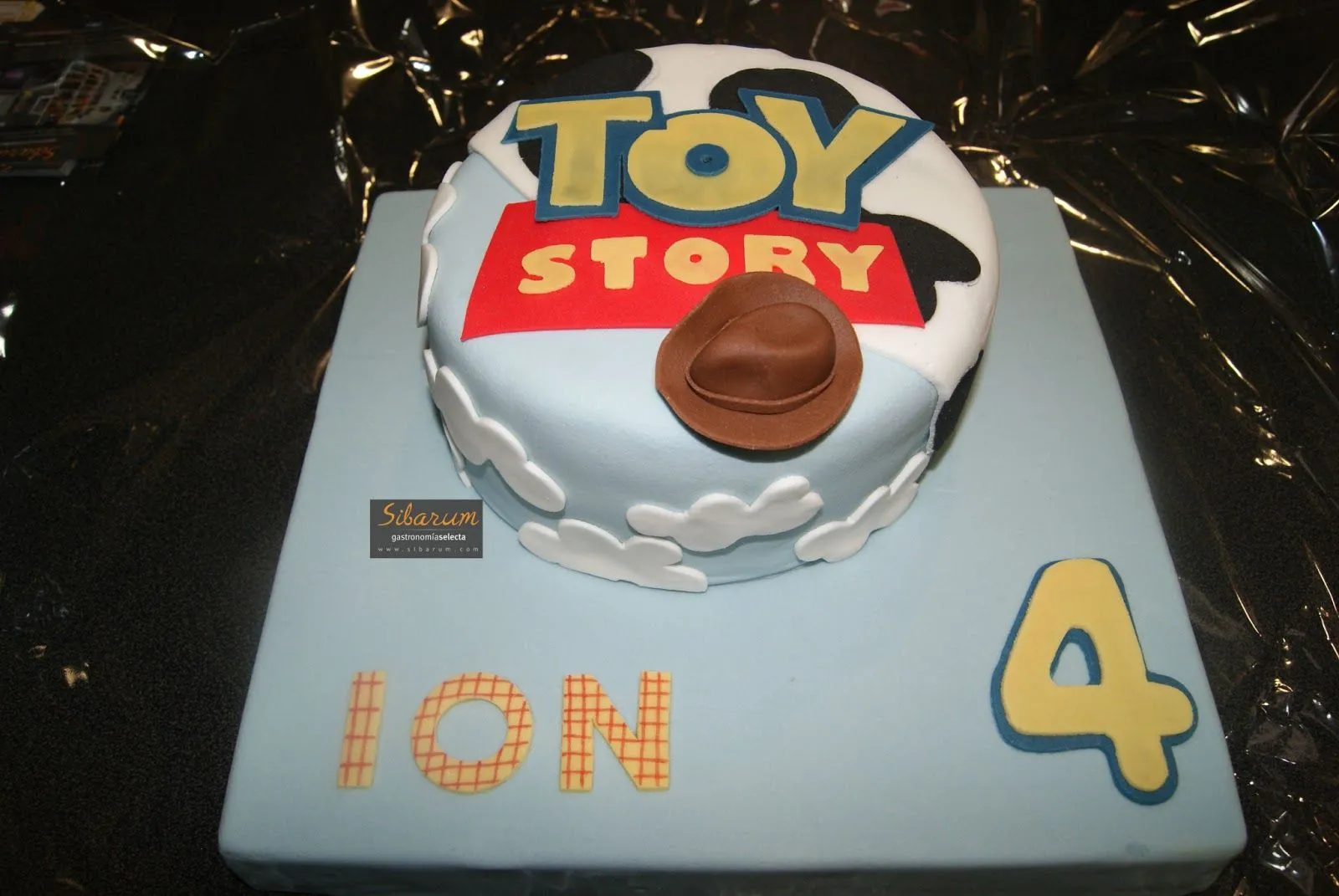 Pastel de Toy Story y Cupcake Gigante! | Sibarum Cakes & Catering Blog