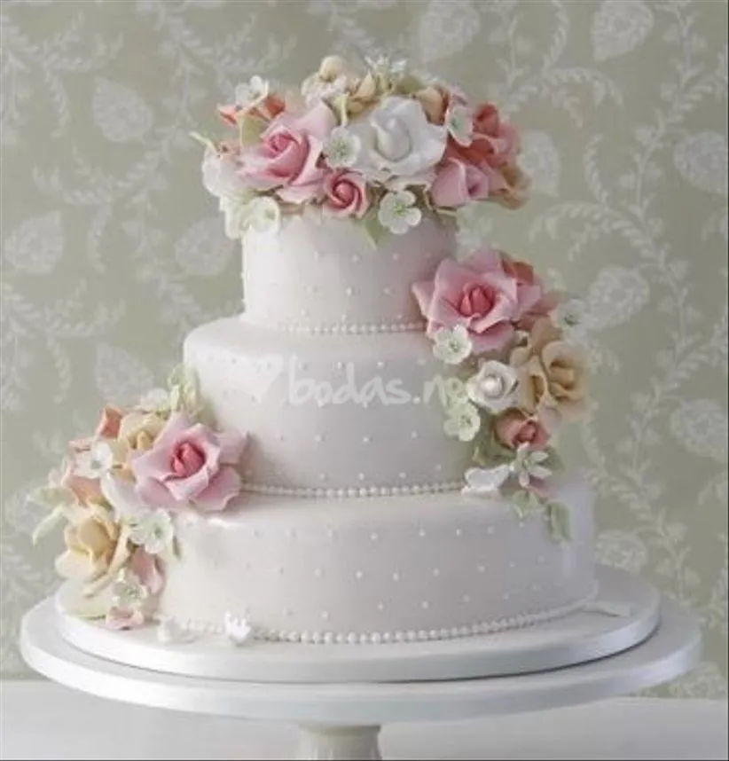 Pasteles de bodas con flores