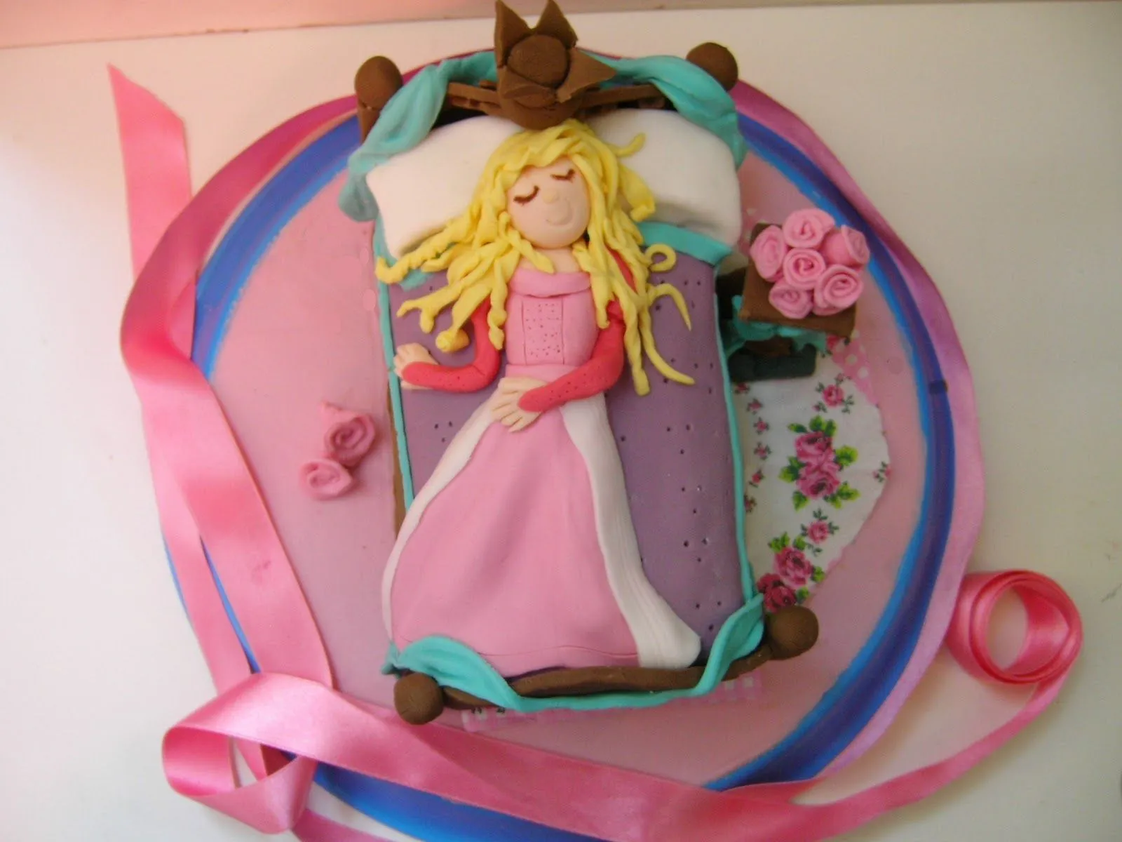 pasteles con magia : tarta de la bella durmiente e inaguración del ...