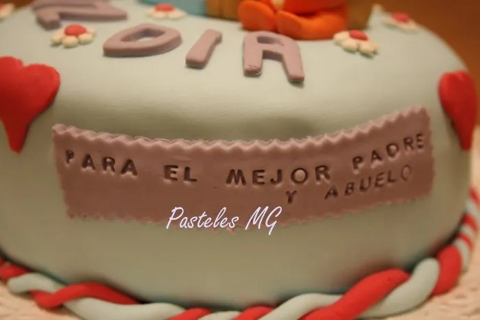 Pasteles MG: Tarta Abuelo y nietos (Día del Padre).