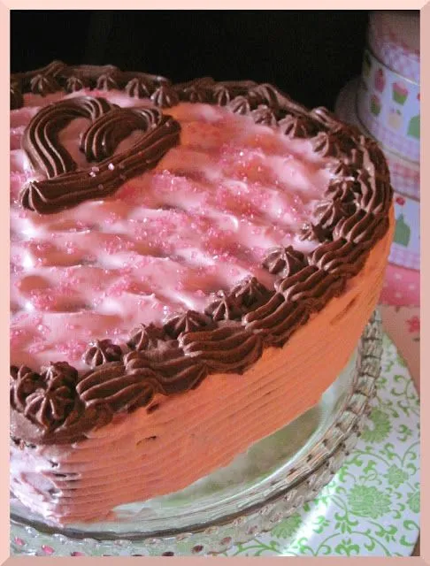 Los pasteles de Rosa: TARTA CON UN CORAZÓN EN SU INTERIOR