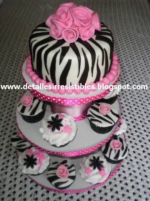 DETALLES IRRESISTIBLES: PASTEL Y CUPCAKES ZEBRA