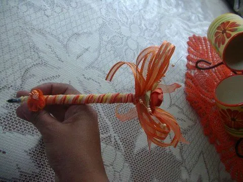 Pasticetas: Pluma decorada