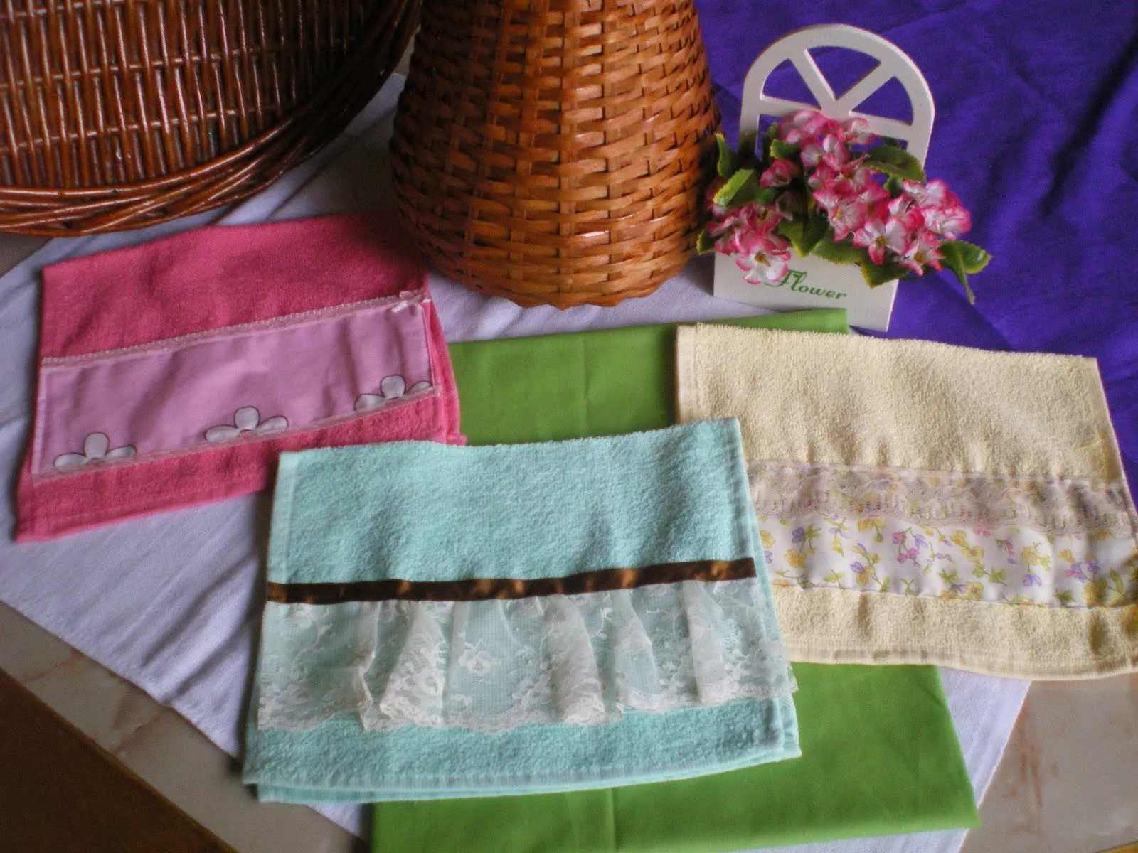 PatchWork Lolita...: Toallas de mano Decoradas...