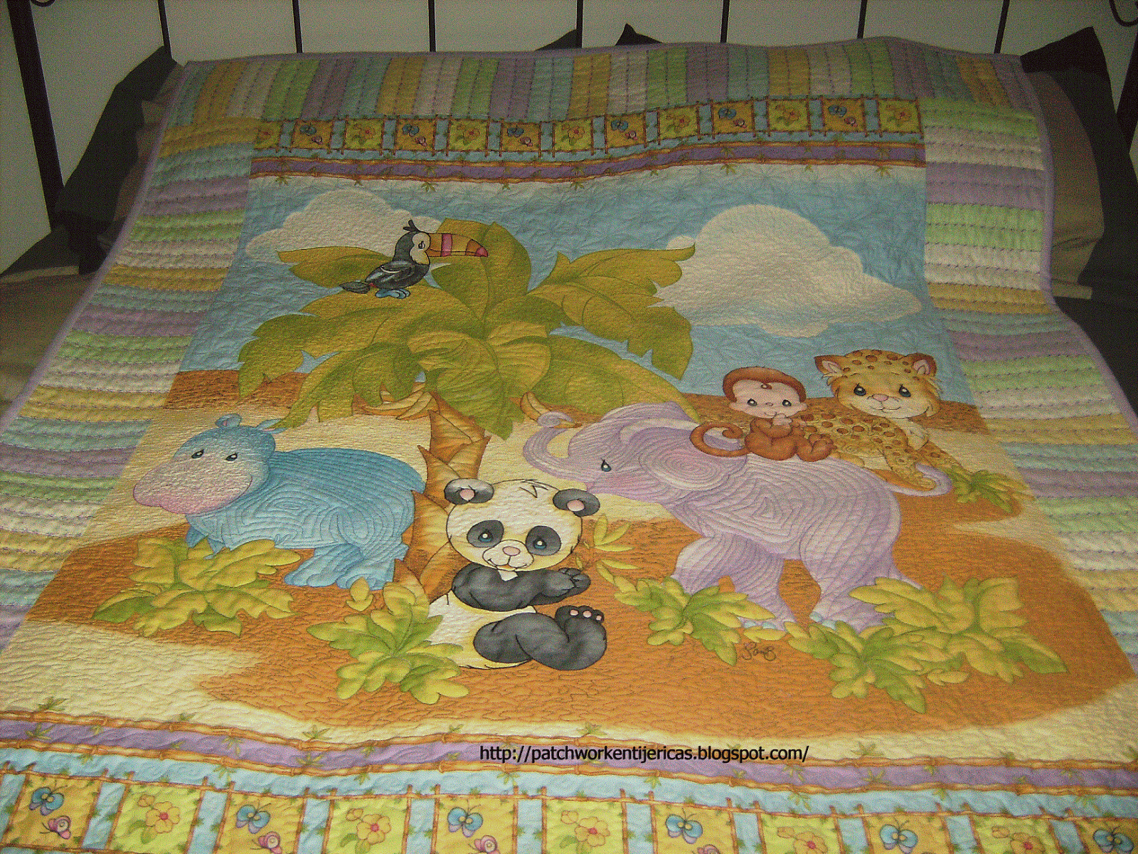 PATCHWORK EN TIJERICAS: COLCHA DE CUNA