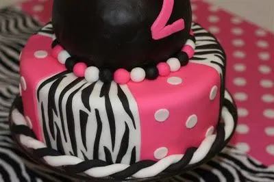 Patty Cakes Bakery: Minnie Mouse Birthday Party