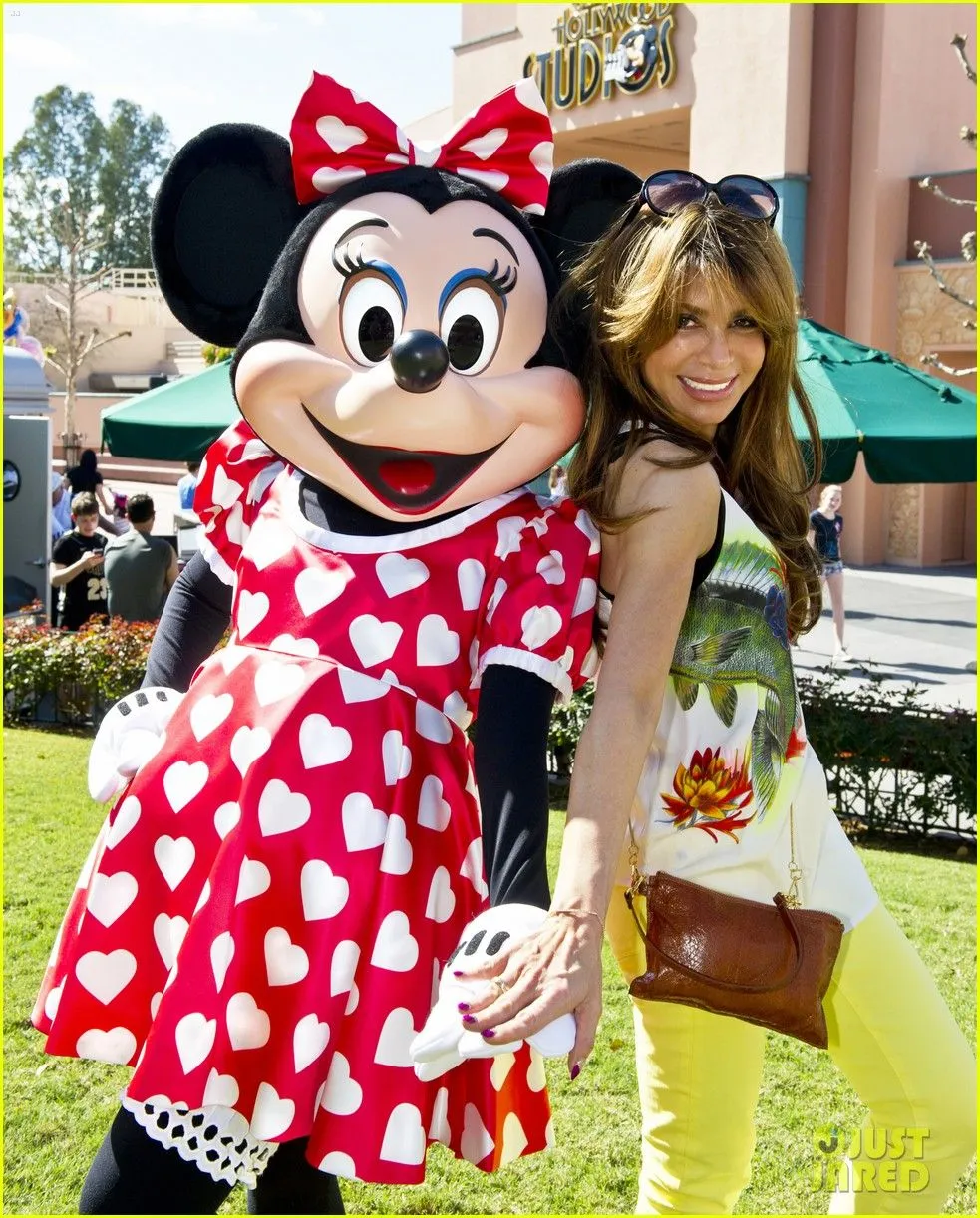 paula-abdul-minnie-mouse-walt- ...