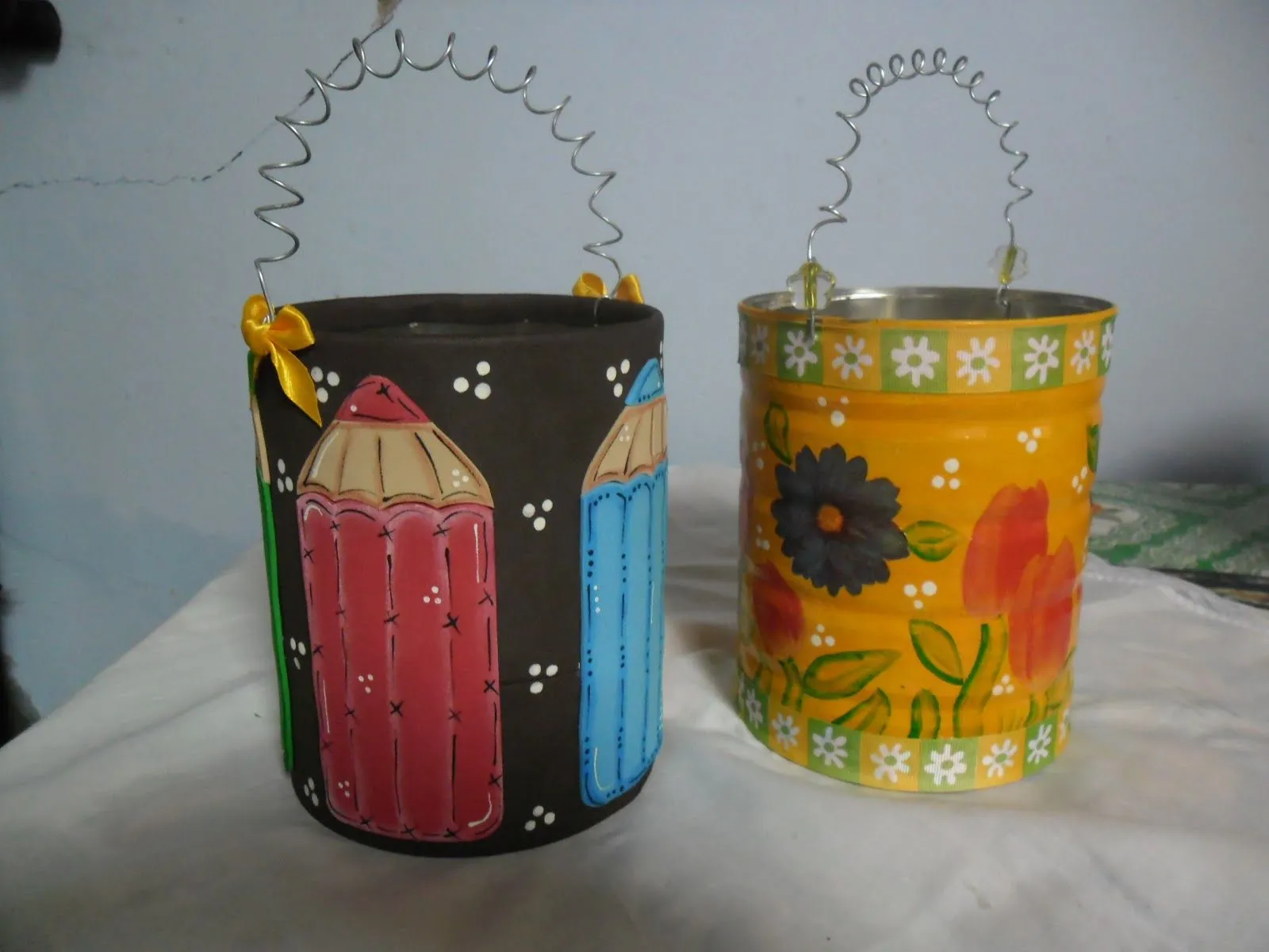 Payasita Caramelo: LATAS DECORADAS