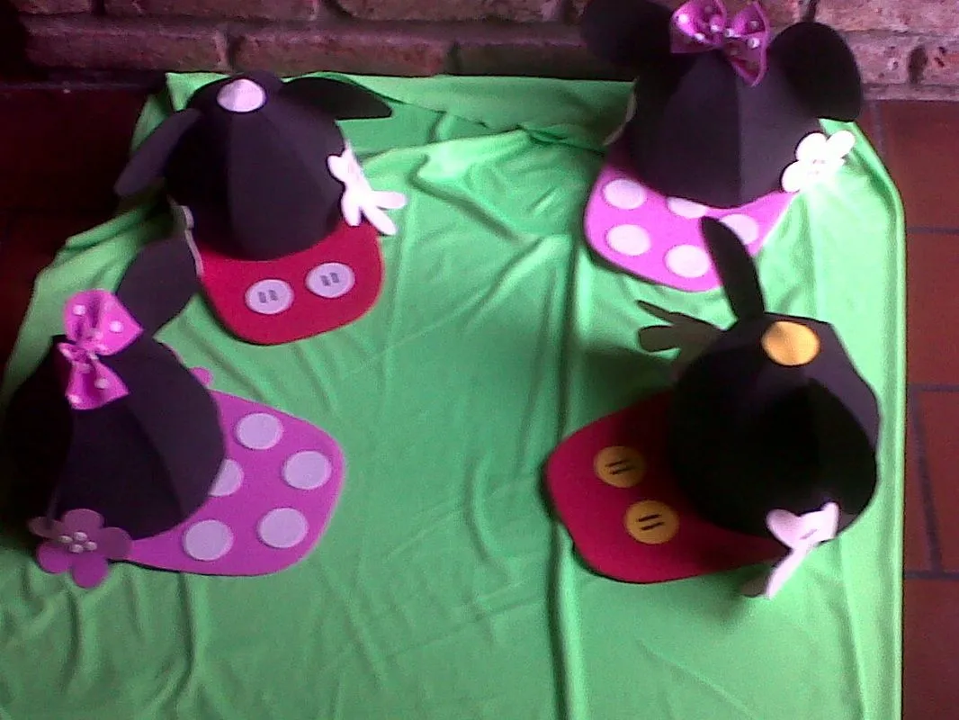 PECHERAS CON PIEZAS DE MICKEY ( OPCIONAL GORROS ) - ARTE & JUEGOS JUEGOS  GIGANTES