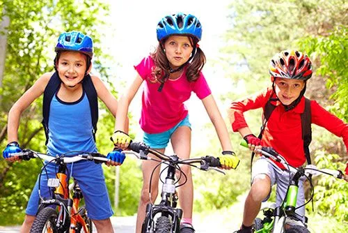 Pediatricblog - Tips y consejos para que tu hijo vaya en bicicleta ...