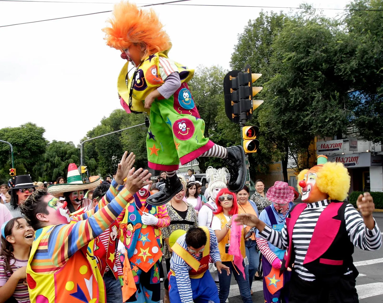 Pedro Díaz G., narrador: Payasos