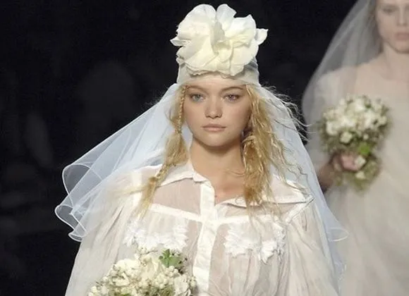 Tu pelo Tu look : Peinados para novias con accesorios