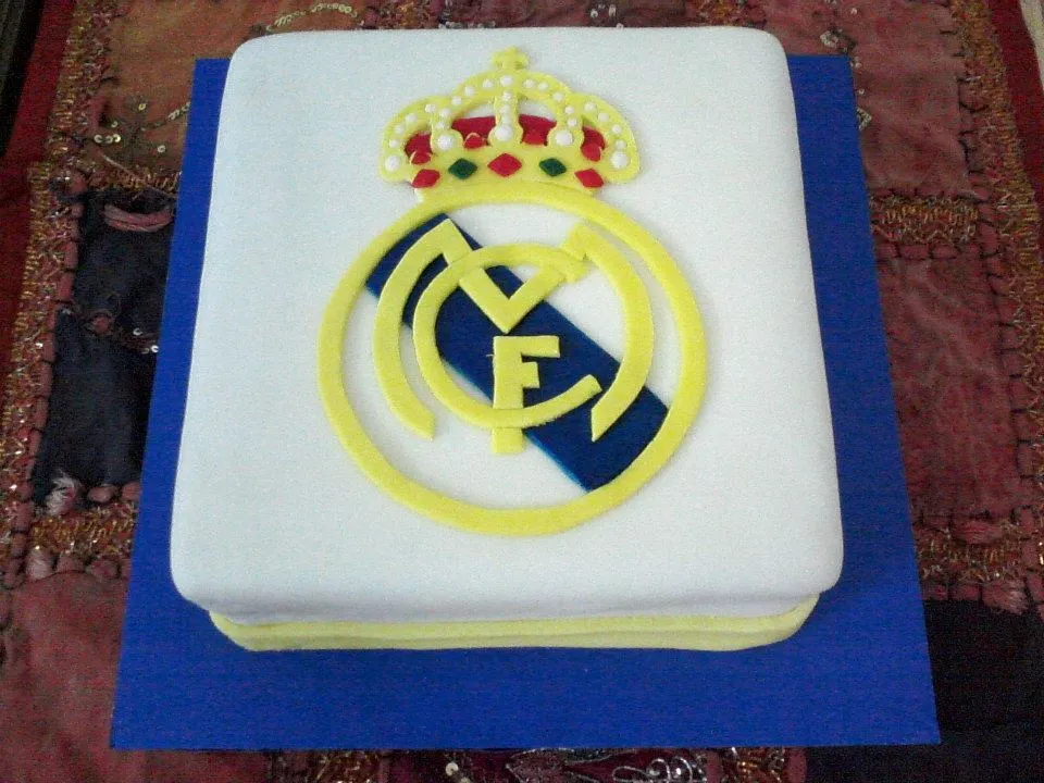 Pequeñas Artesanias: Torta del Real Madrid